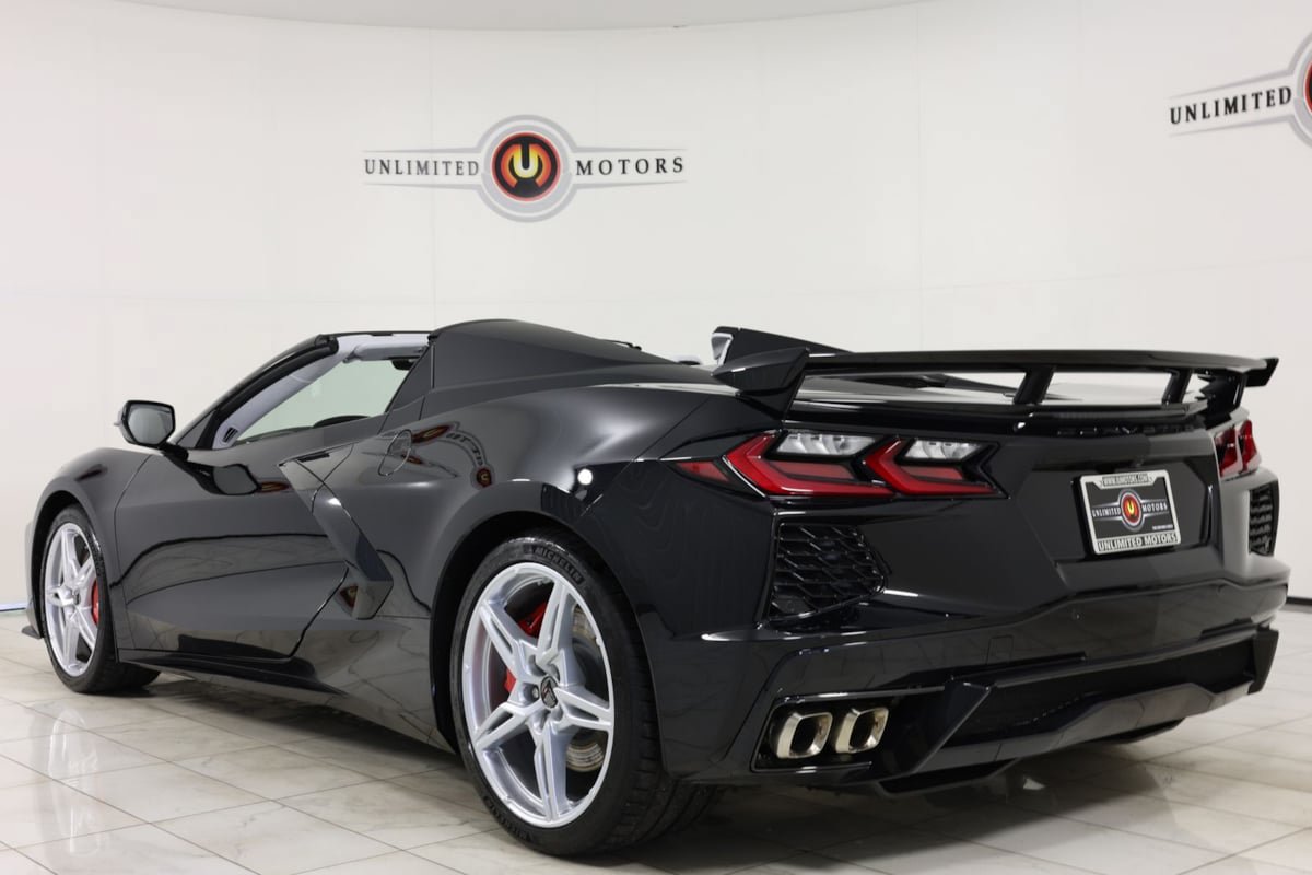 Used 2025 Chevrolet Corvette Stingray Premium Conv w/ Z51 Performance Package RWD image 4