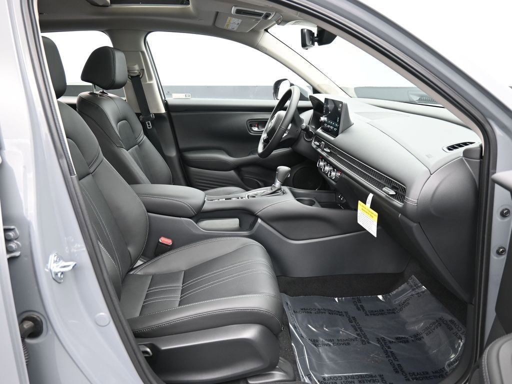 Certified 2026 Honda HR-V EX-L image 39