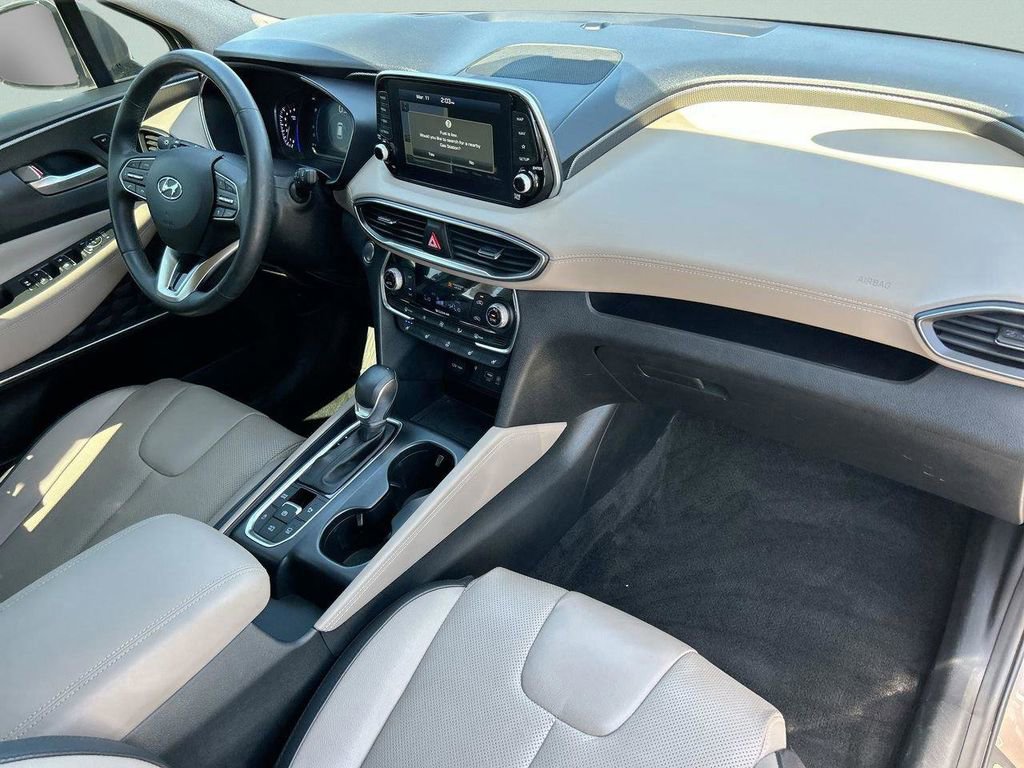 Used 2020 Hyundai Santa Fe Limited image 17