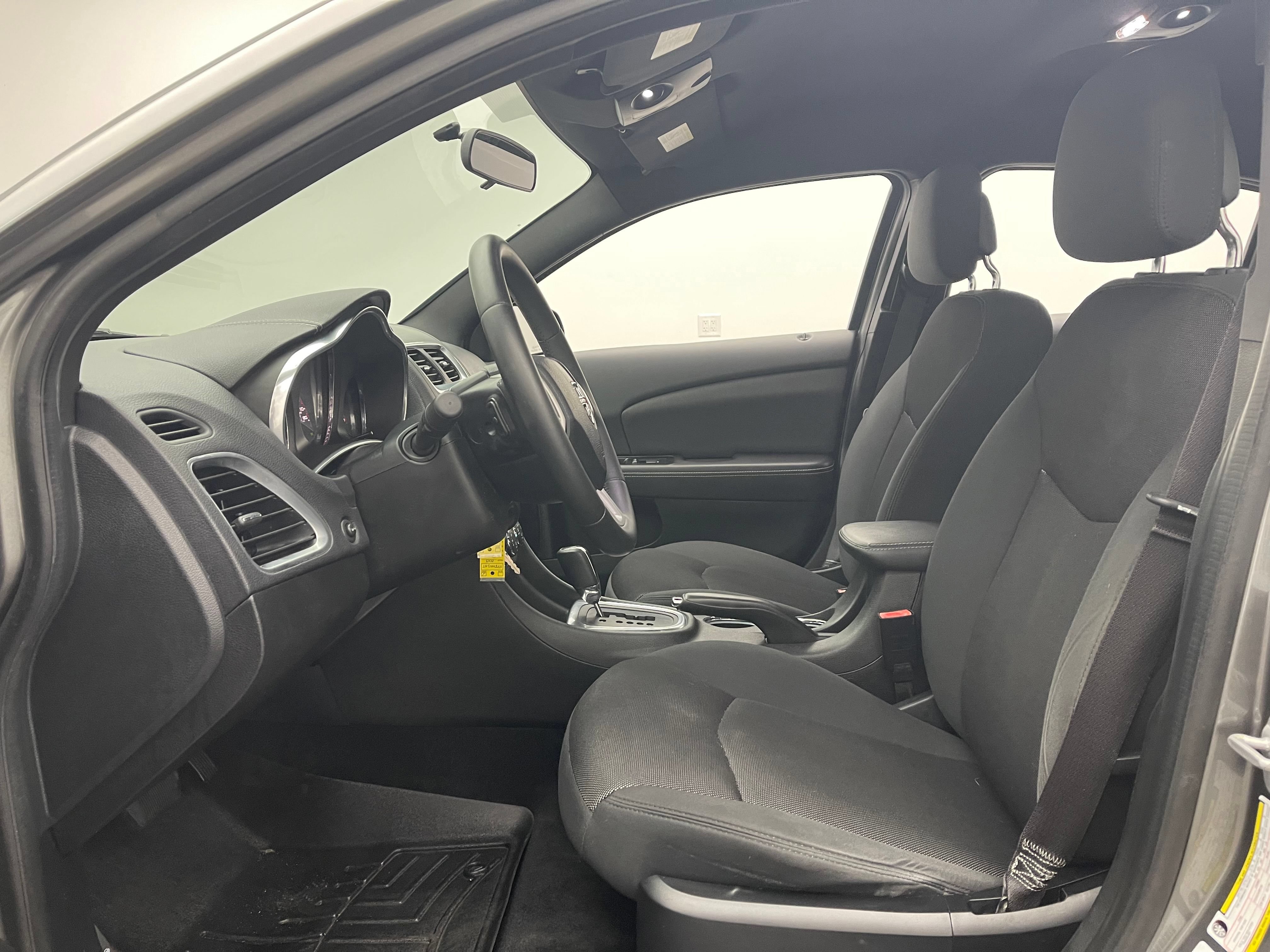 Used 2013 Dodge Avenger SXT w/ Rallye Appearance Group FWD image 14