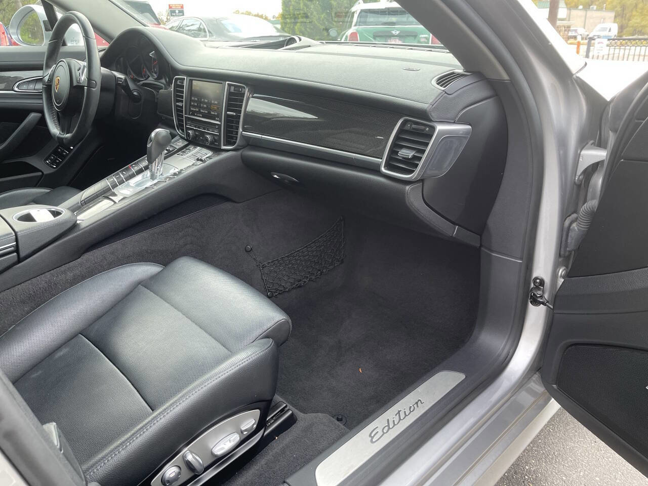 Used 2016 Porsche Panamera 4 Edition image 10