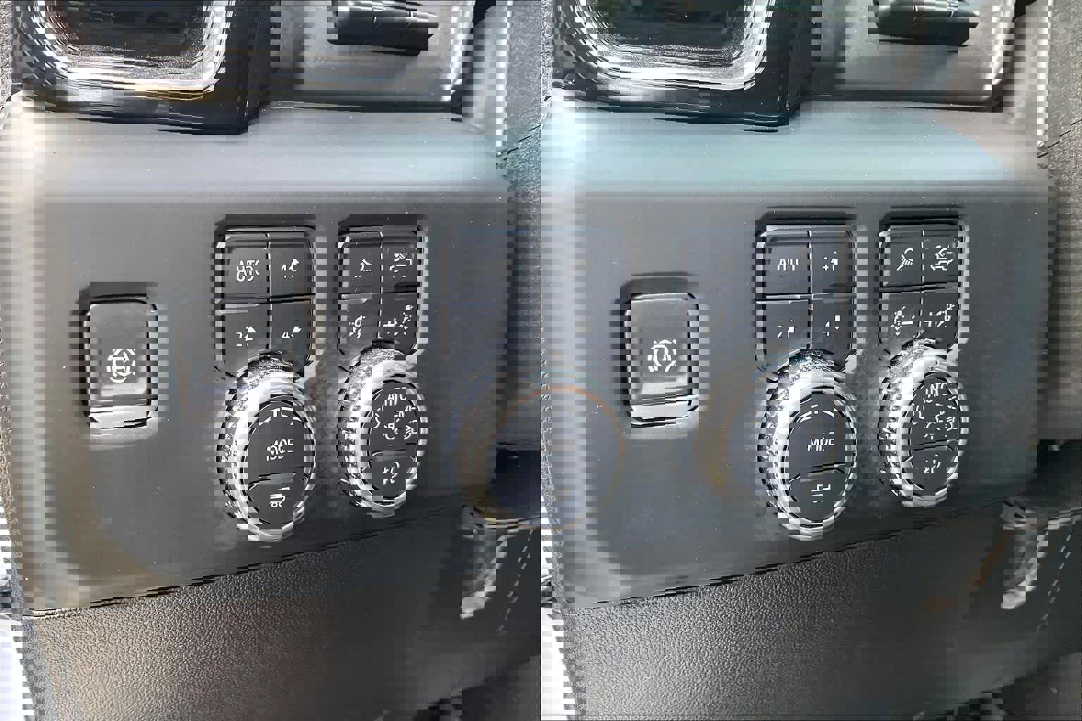 Certified 2024 GMC Sierra 3500 Denali w/ Denali Reserve Package image 14