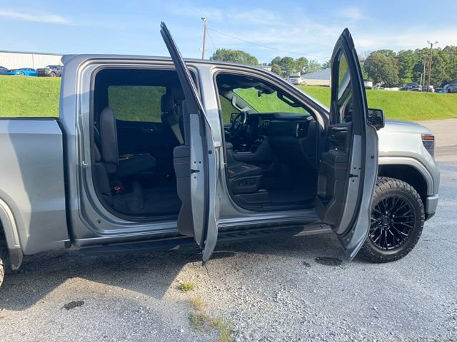 Used 2024 GMC Sierra 1500 AT4 w/ Technology Package AWD/4WD image 12