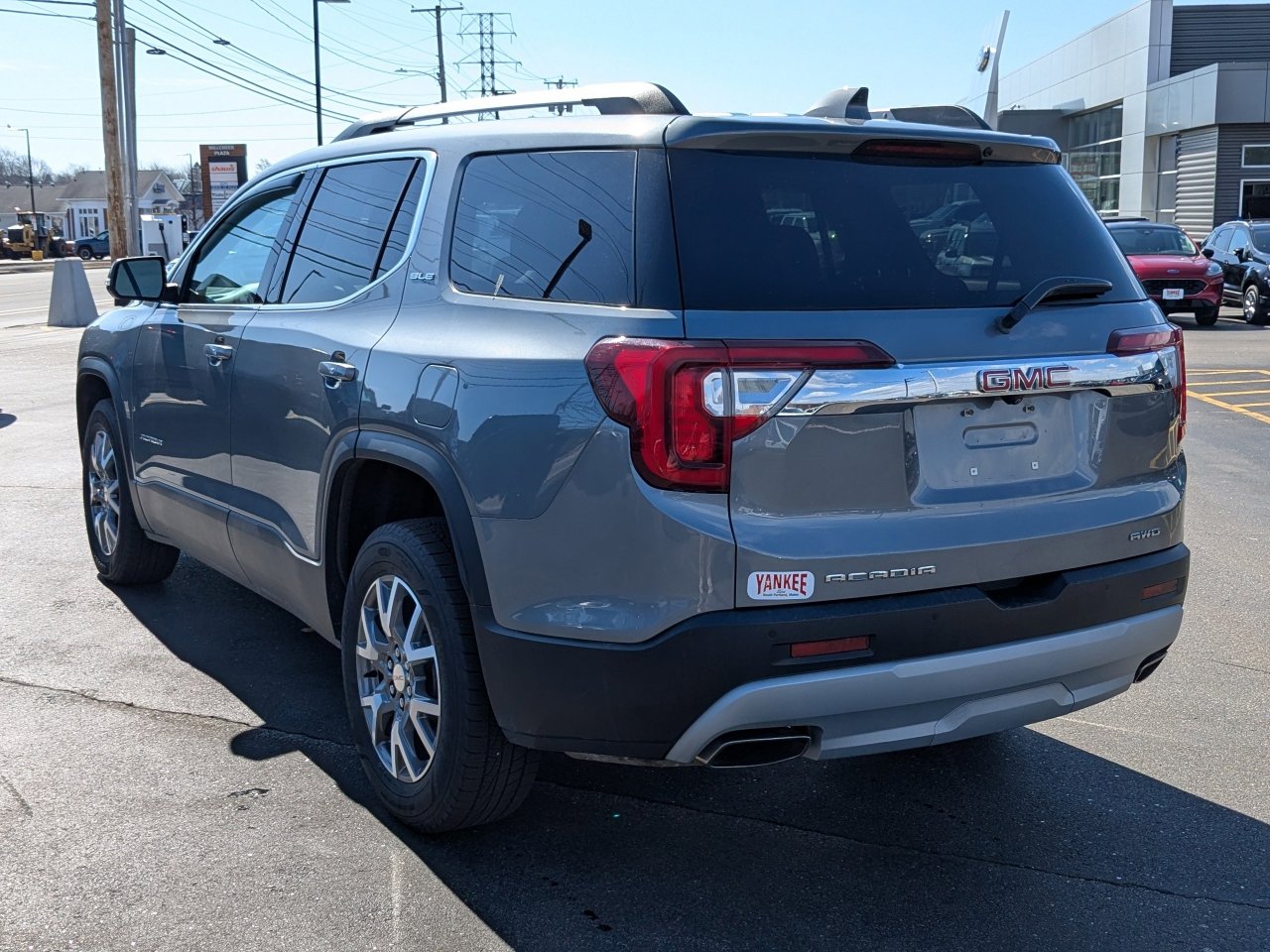 Used 2021 GMC Acadia SLE w/ Driver Convenience Package image 6