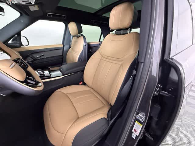 New 2026 Land Rover Range Rover Sport Dynamic SE AWD/4WD image 6