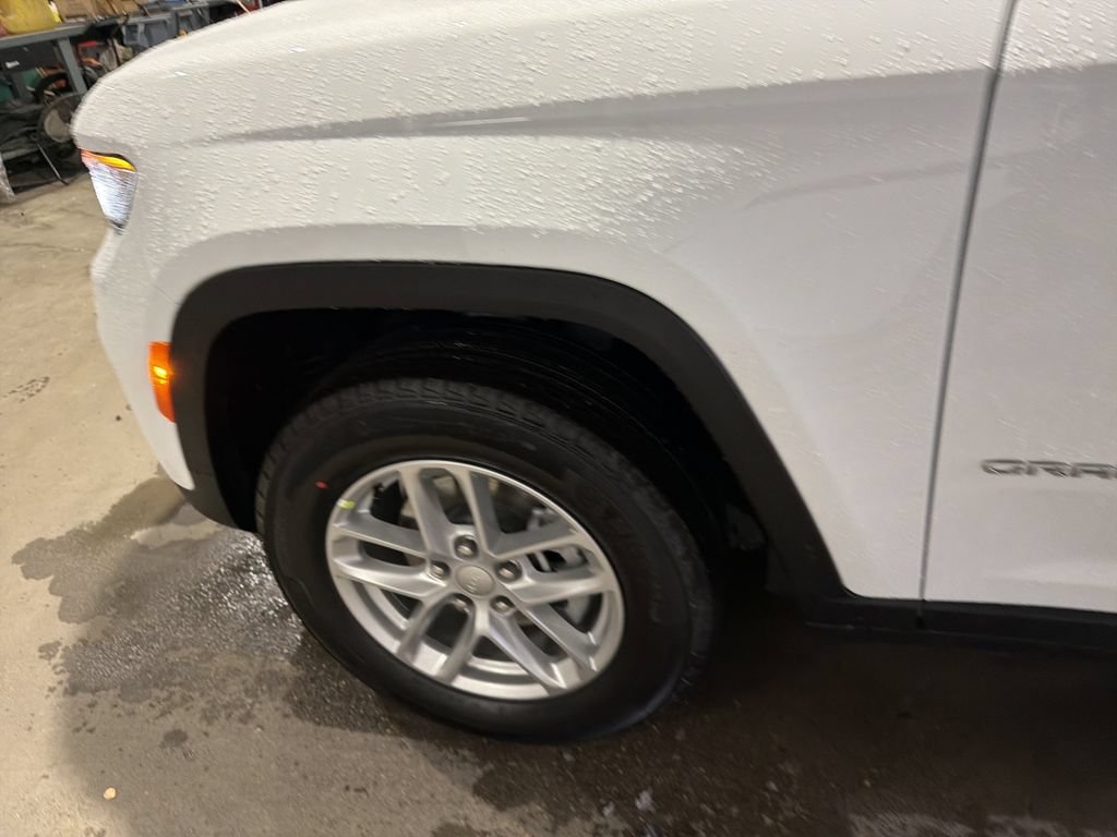 New 2026 Jeep Grand Cherokee Laredo X AWD/4WD image 10