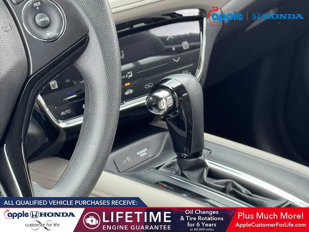 Used 2018 Honda HR-V EX image 16