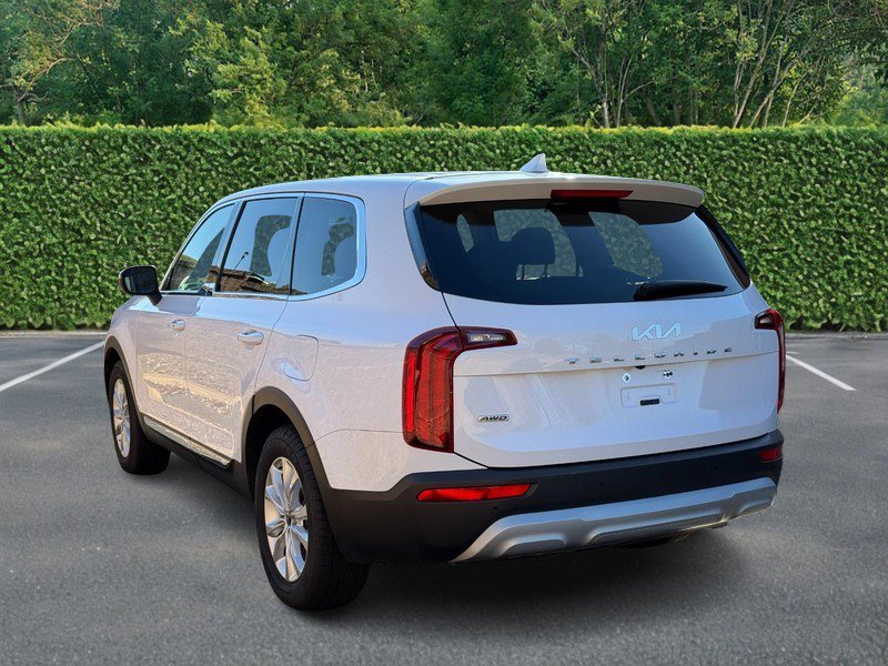 Used 2022 Kia Telluride LX image 4
