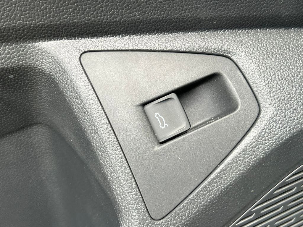 New 2026 Volkswagen Jetta SE FWD image 15