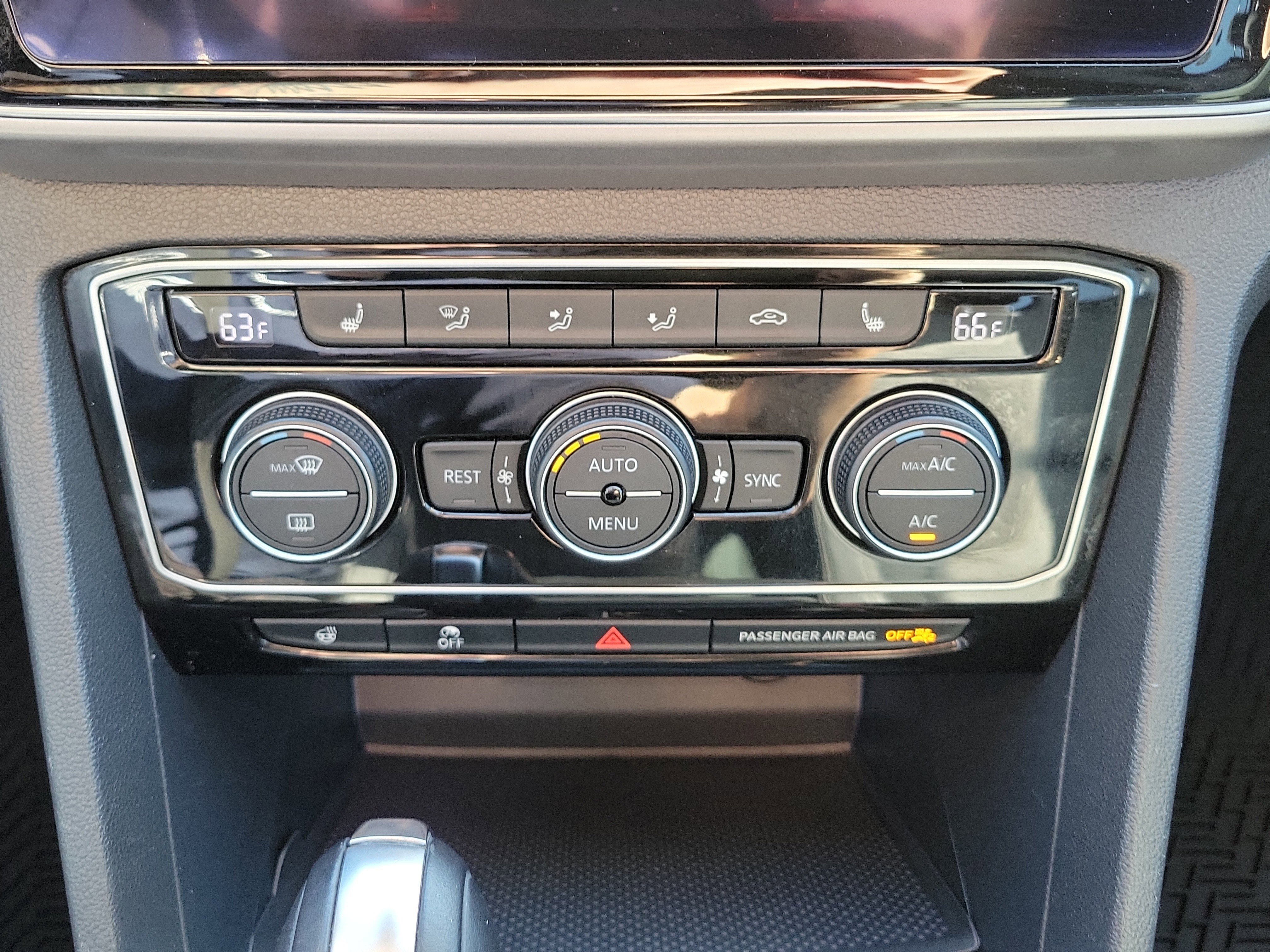 Used 2019 Volkswagen Atlas SEL image 37