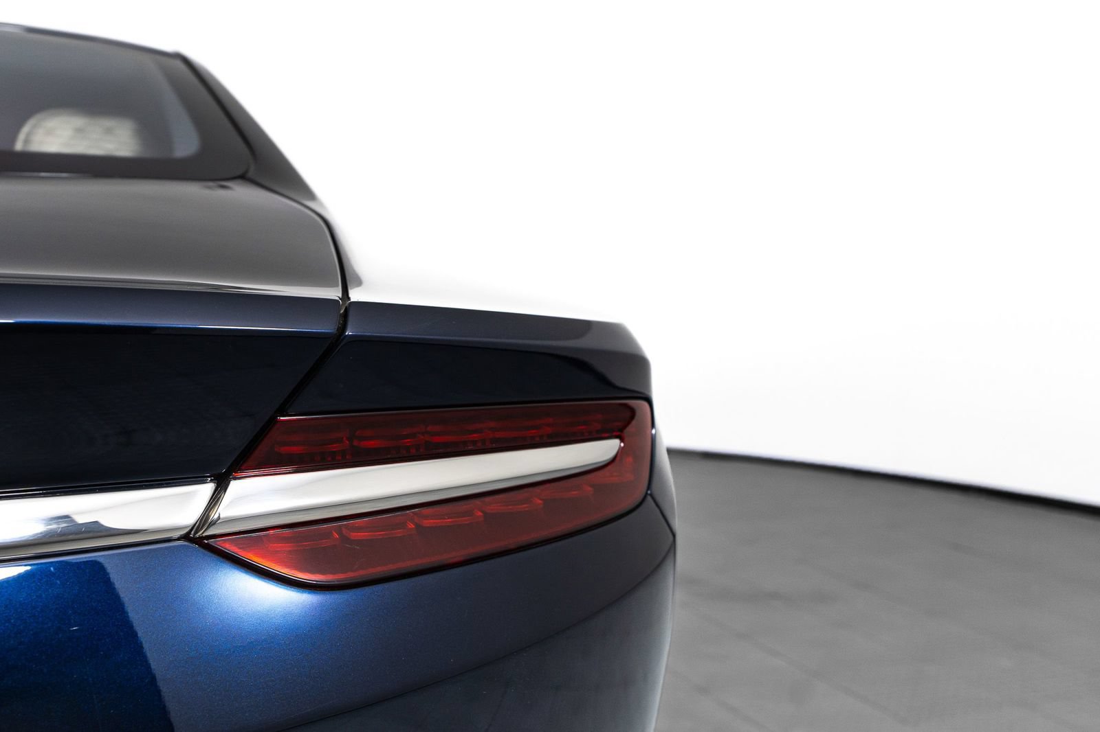 Used 2018 Aston Martin Lagonda RWD image 49