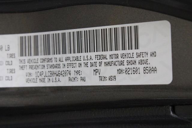 Used 2017 Jeep Cherokee Latitude w/ Comfort/Convenience Group image 22