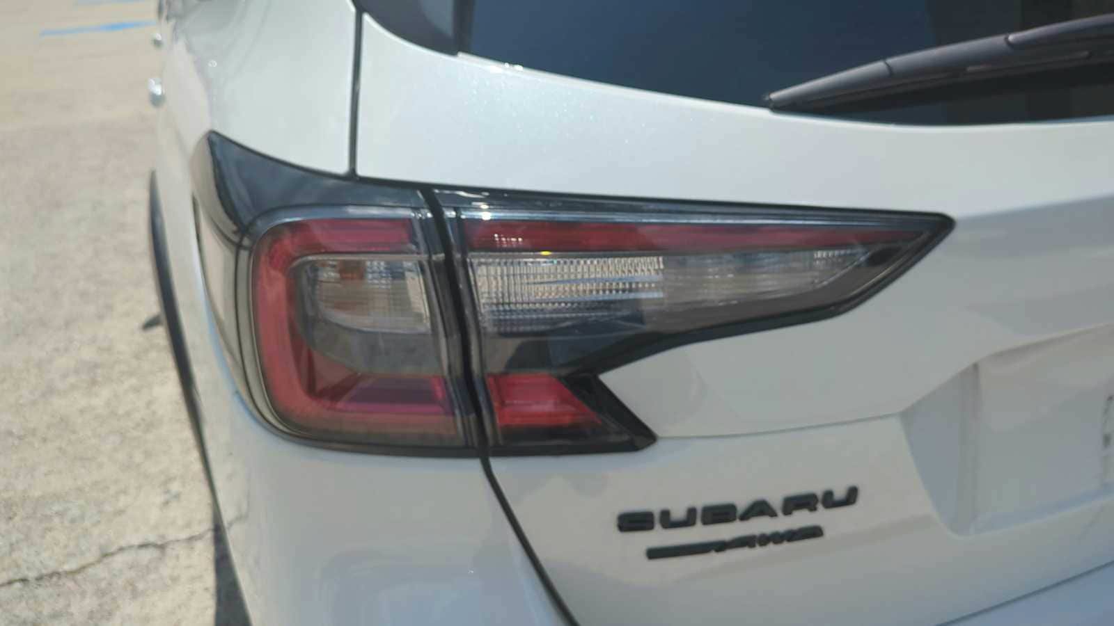Certified 2025 Subaru Outback Onyx Edition AWD/4WD image 43