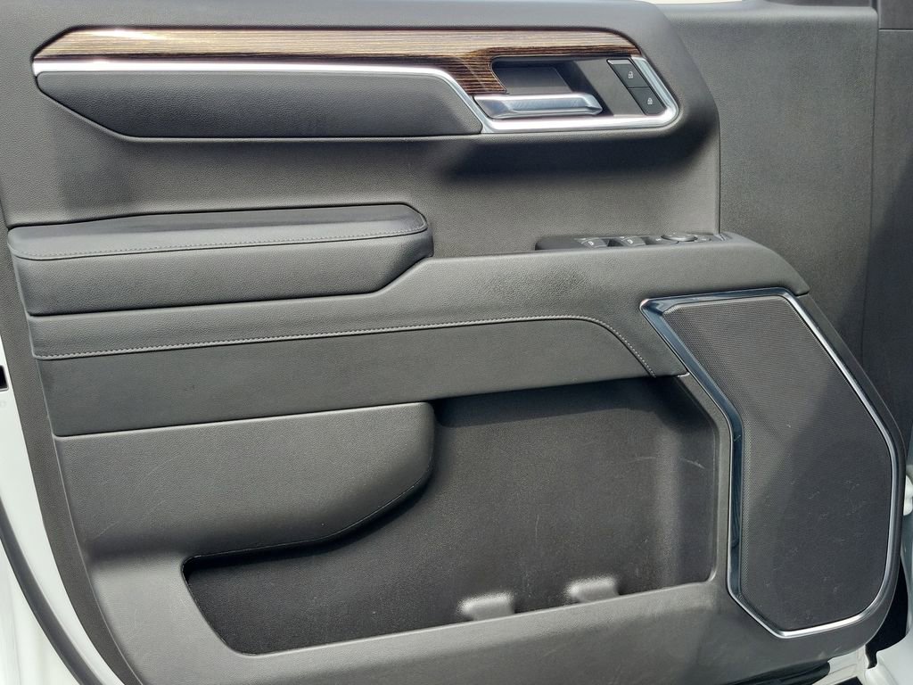 Used 2023 GMC Sierra 1500 Elevation image 19