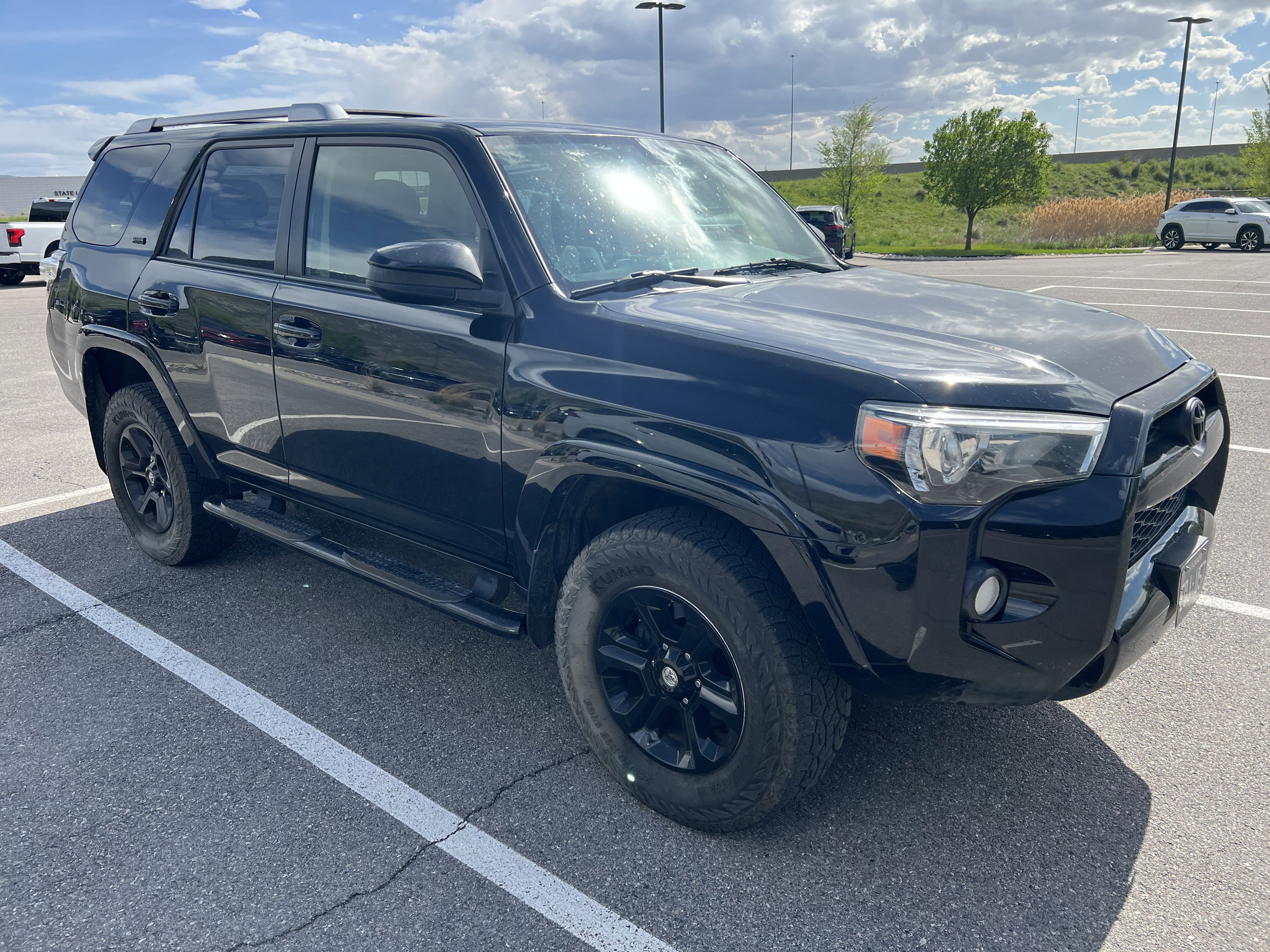 Used 2017 Toyota 4Runner SR5 image 2