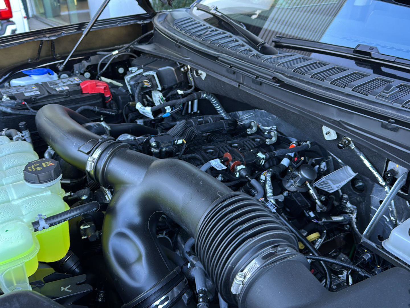 New 2025 Ford Expedition Active image 44