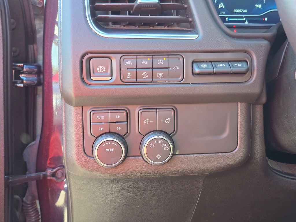 Certified 2022 Chevrolet Tahoe High Country AWD/4WD image 31