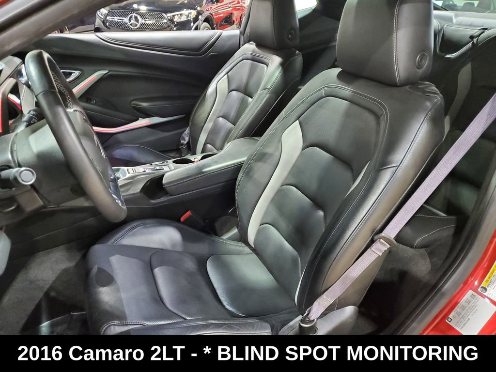 Used 2016 Chevrolet Camaro LT RWD image 6