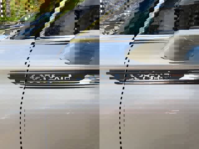 Used 2020 Lincoln Corsair AWD w/ Equipment Group 101A image 7