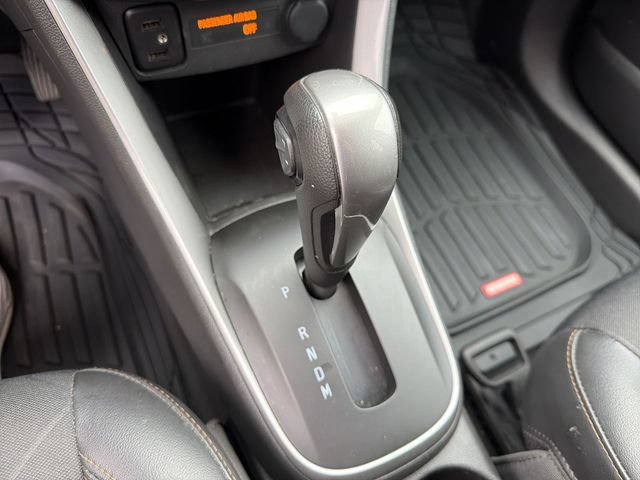Used 2020 Chevrolet Trax LT w/ LT Convenience Package AWD/4WD image 21