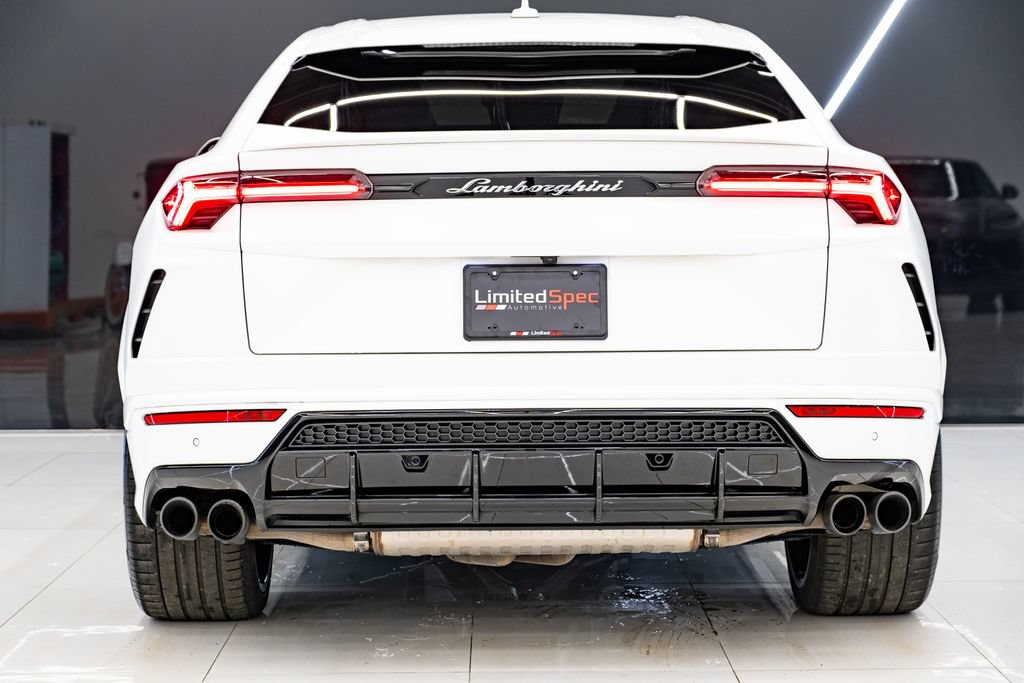 Used 2022 Lamborghini Urus AWD/4WD image 34