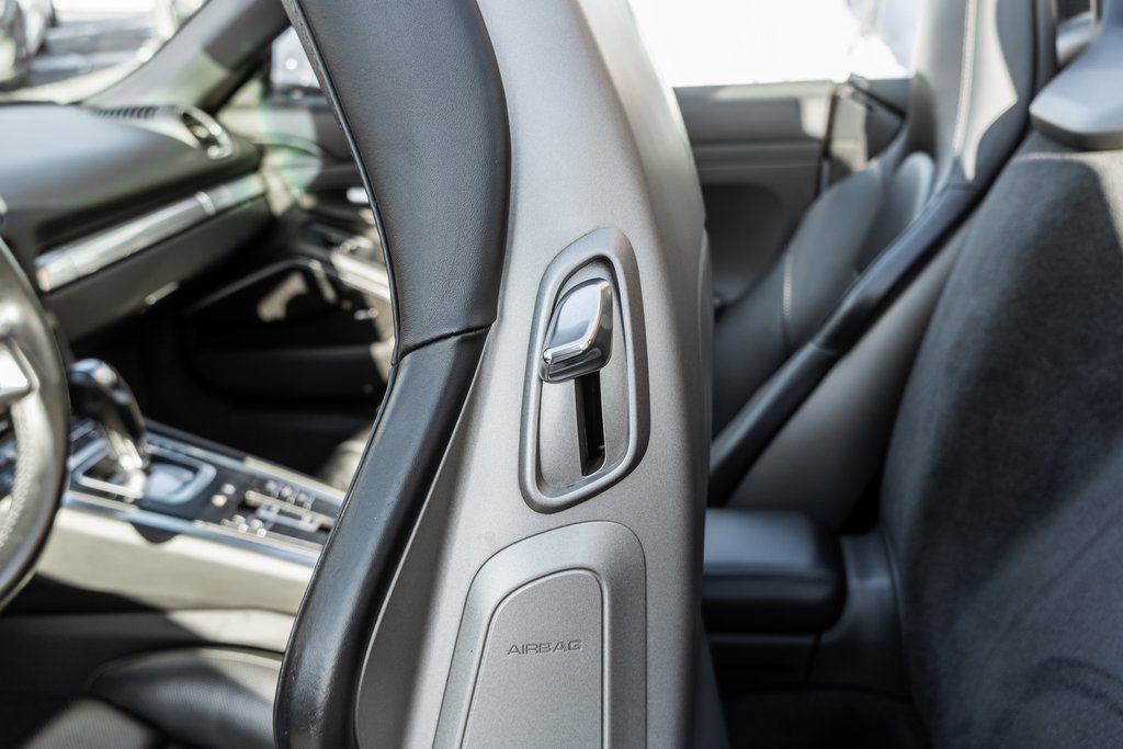 Used 2018 Porsche 718 Boxster GTS image 34