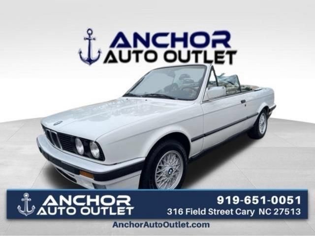Used 1992 BMW 325i Convertible RWD image 12