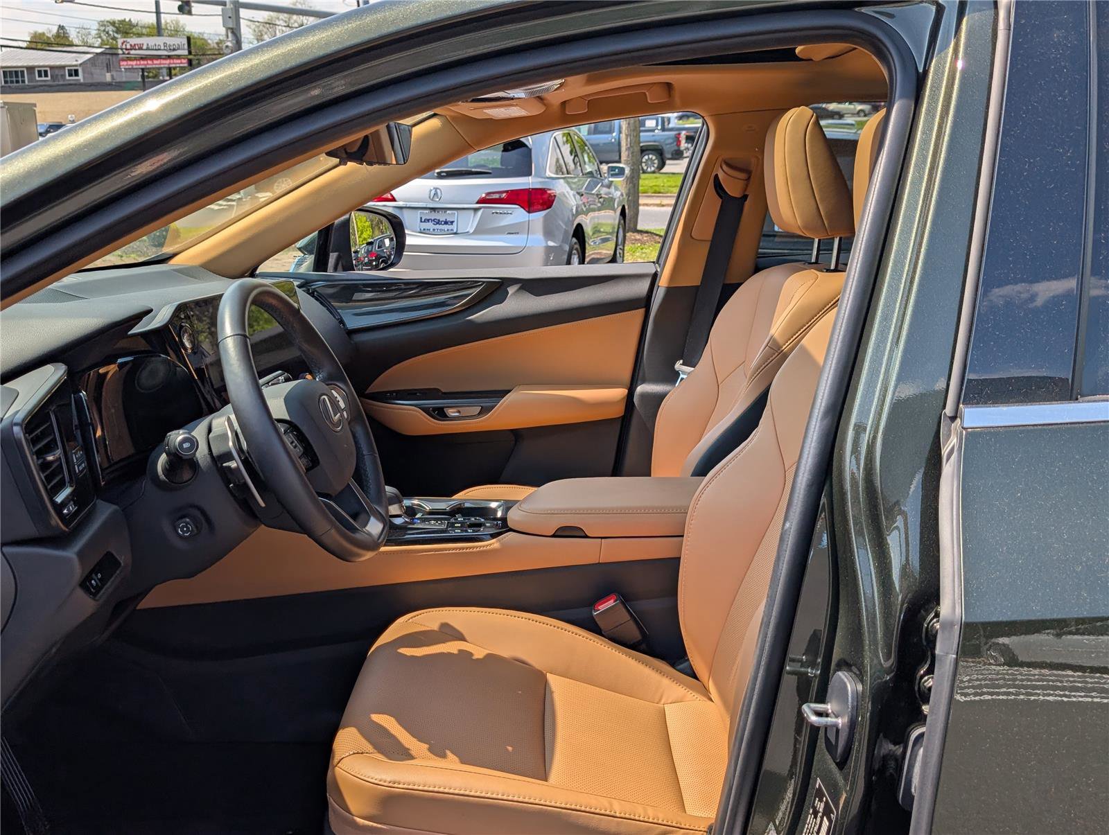 Used 2025 Lexus NX 350 AWD w/ Accessory Package (2T) image 16