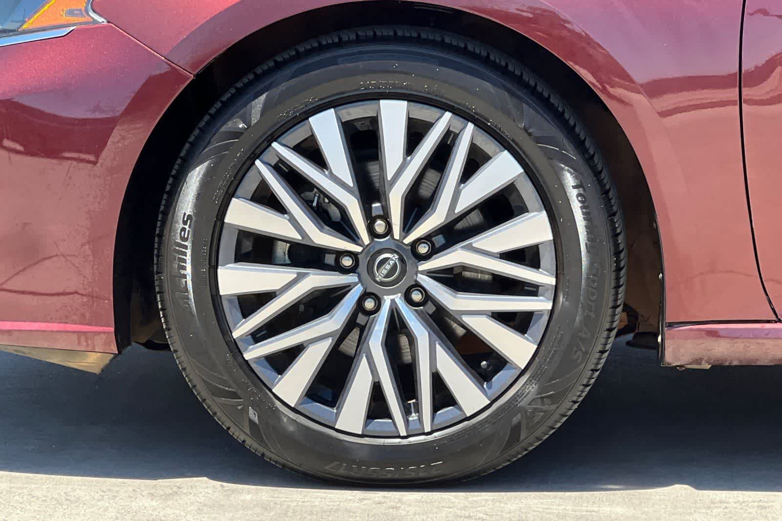 Used 2023 Nissan Altima 2.5 SV FWD image 34