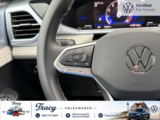 Certified 2025 Volkswagen Taos SE AWD/4WD image 10