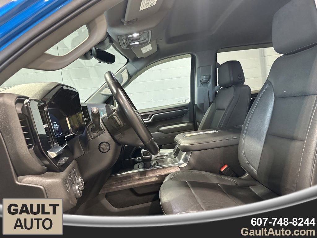 Used 2022 Chevrolet Silverado 1500 LTZ w/ Technology Package image 13