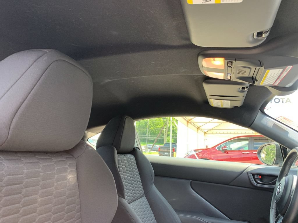 Used 2023 Toyota GR86 RWD image 14