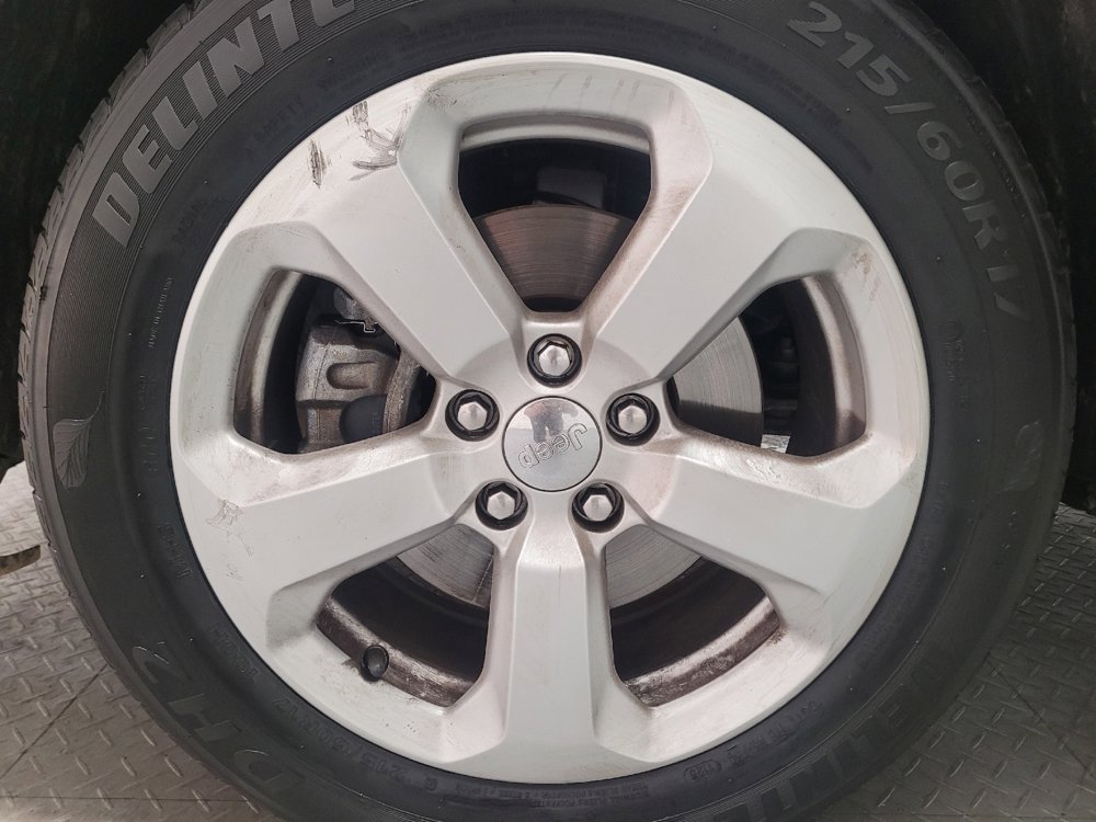 Used 2021 Jeep Compass Latitude AWD/4WD image 31