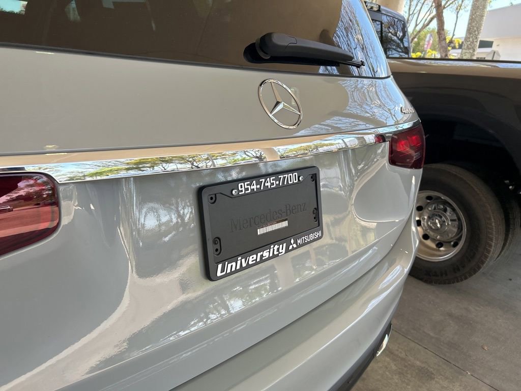 Used 2025 Mercedes-Benz GLS 450 4MATIC w/ AMG Line Exterior image 17