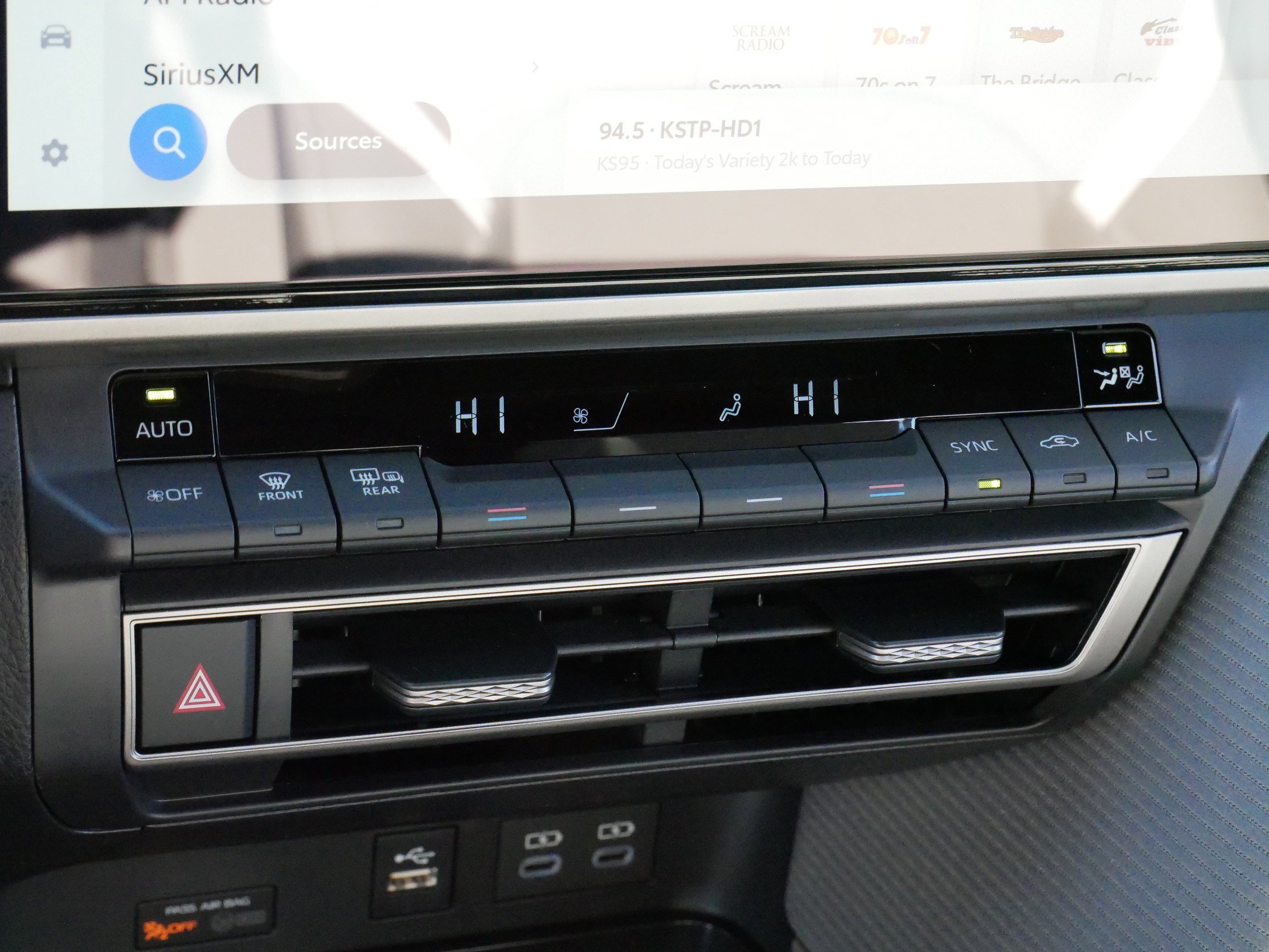 Certified 2025 Toyota Camry SE image 23