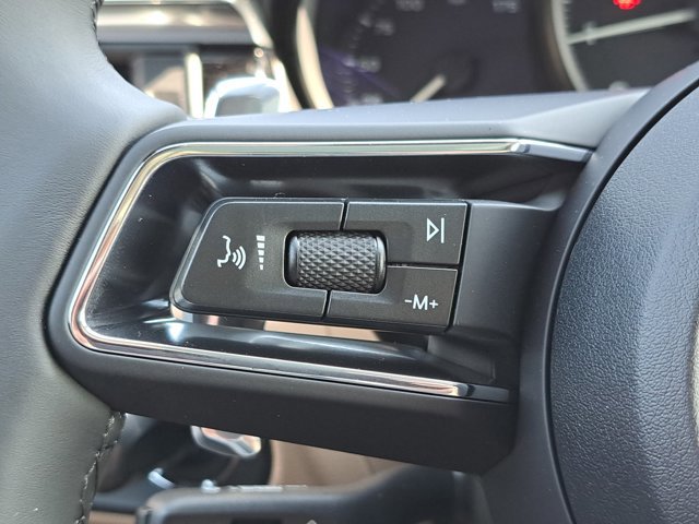 Certified 2025 Porsche Macan AWD/4WD image 29
