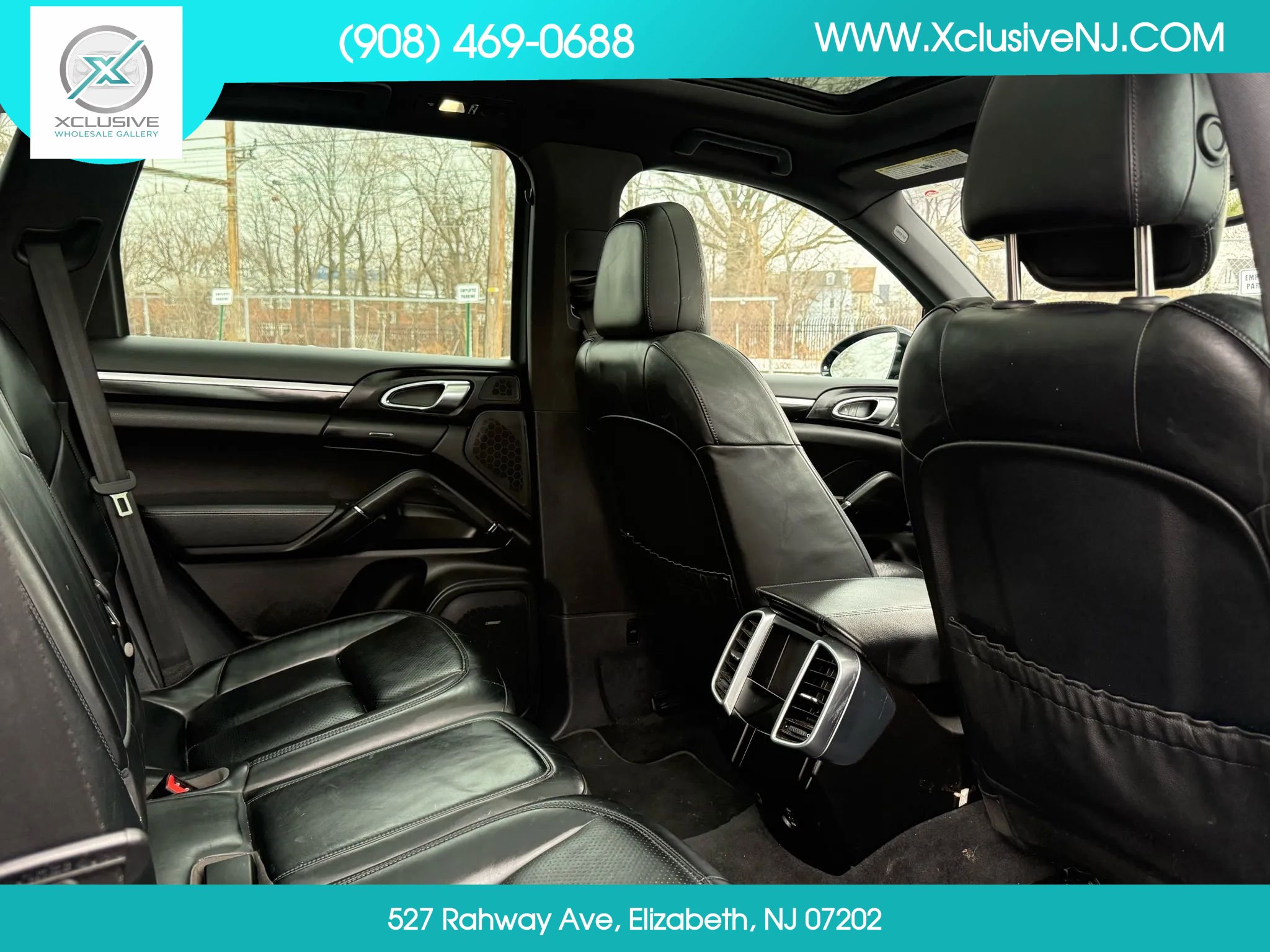 Used 2017 Porsche Cayenne Platinum Edition AWD/4WD image 28