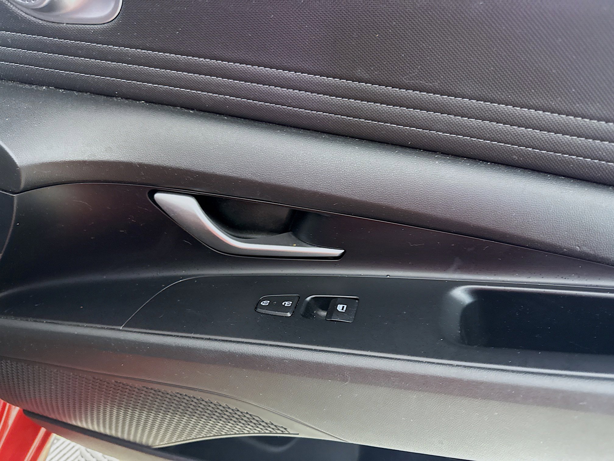 Used 2021 Hyundai Elantra Limited image 31