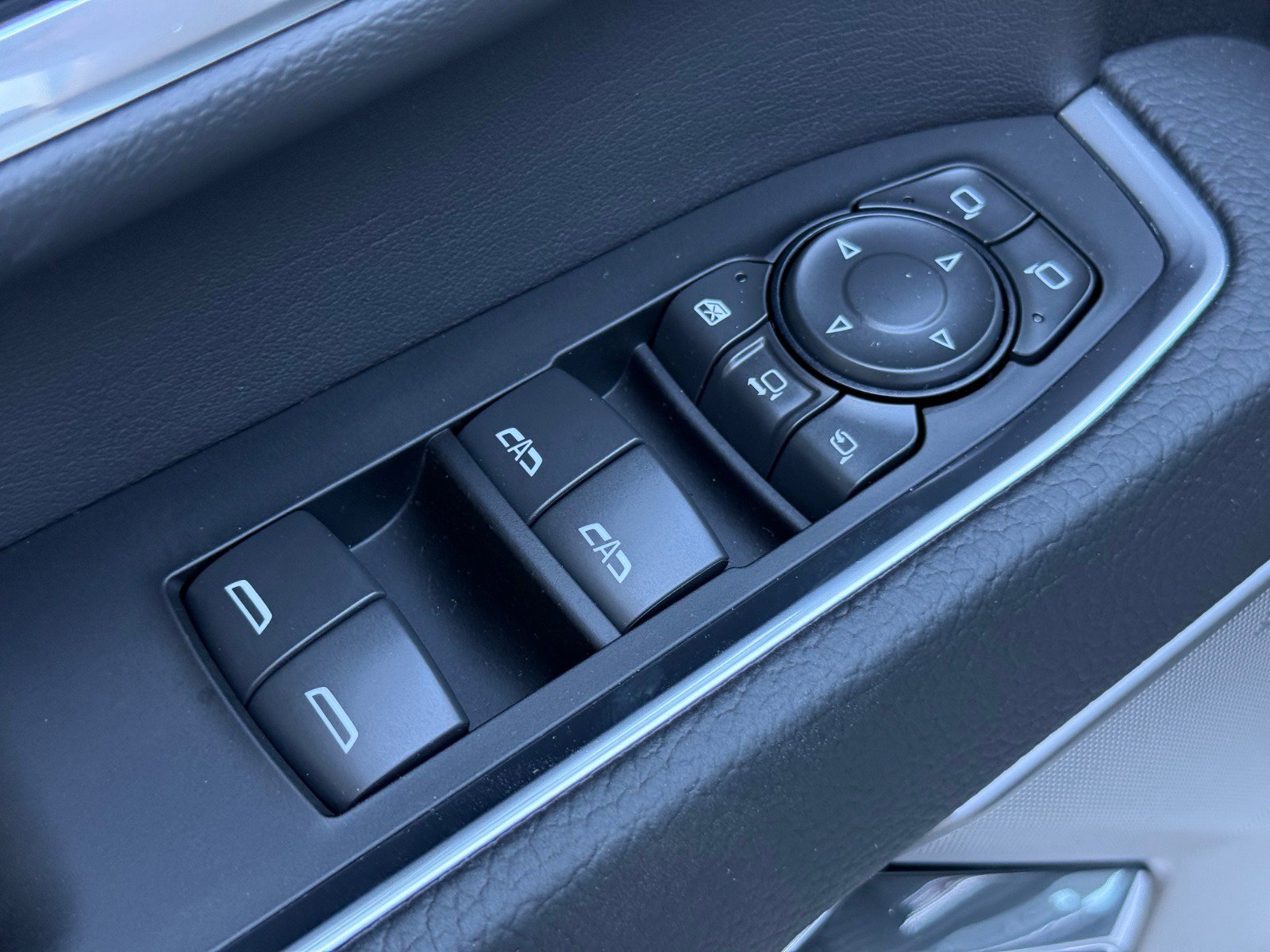 New 2026 GMC Sierra 2500 Denali w/ Denali Reserve Package image 13