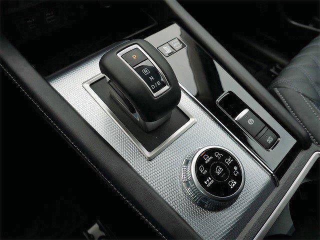 Used 2025 Mitsubishi Outlander SEL image 22