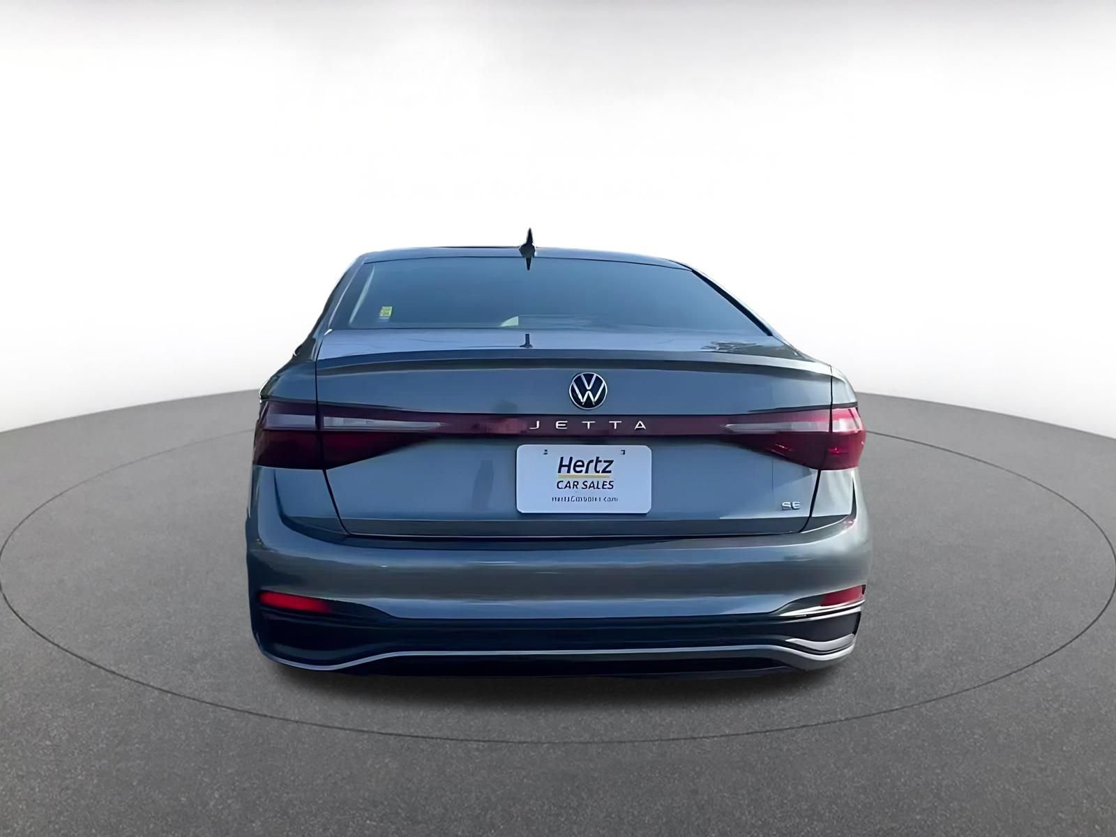 Used 2025 Volkswagen Jetta SE FWD image 12