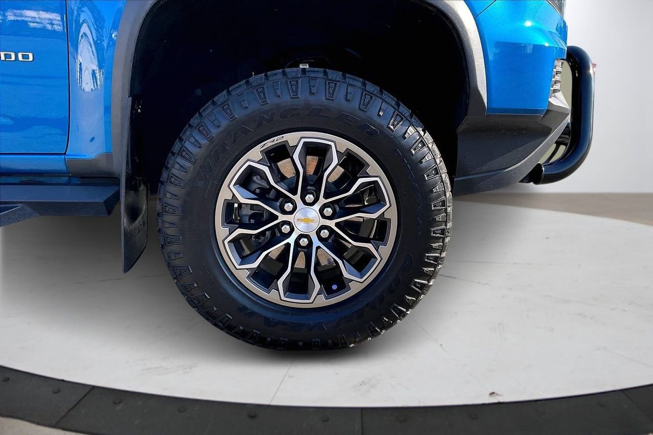 Used 2022 Chevrolet Colorado ZR2 image 33