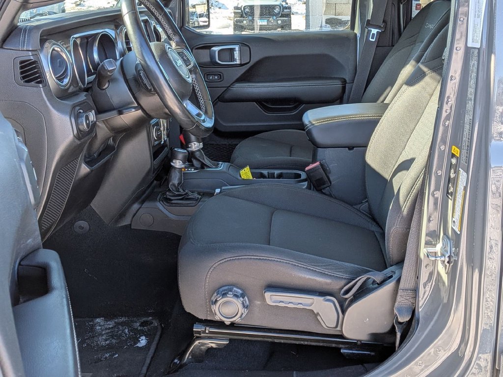 Used 2021 Jeep Wrangler Unlimited Sahara w/ Uconnect 4C Nav & Sound Group AWD/4WD image 10