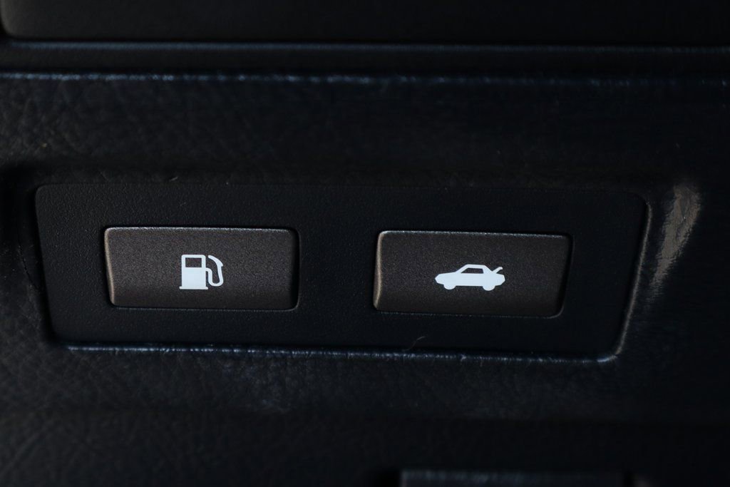 Used 2008 Lexus LS 460 image 25