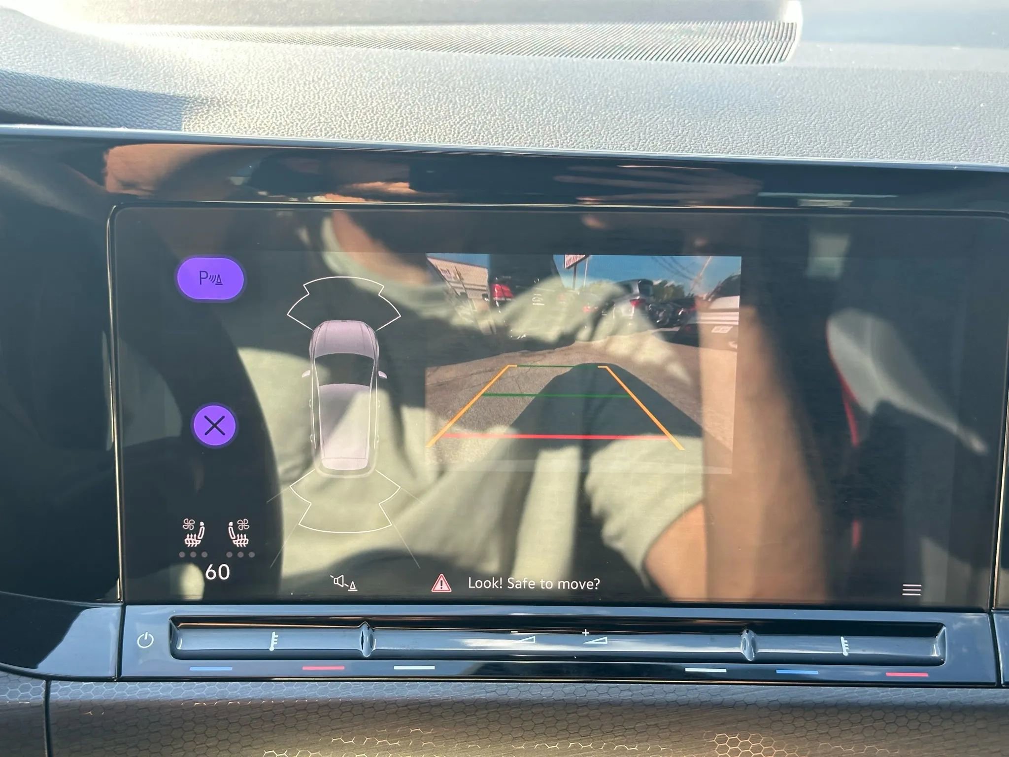 Used 2022 Volkswagen GTI SE image 22