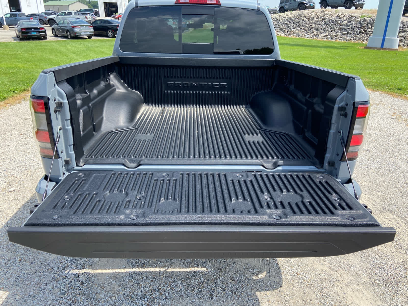 Used 2025 Nissan Frontier PRO-4X w/ Interior Protection Package AWD/4WD image 3