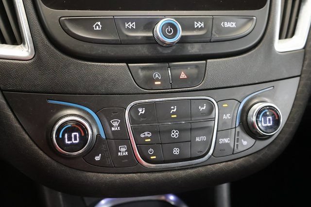 Used 2021 Chevrolet Malibu LT FWD image 21