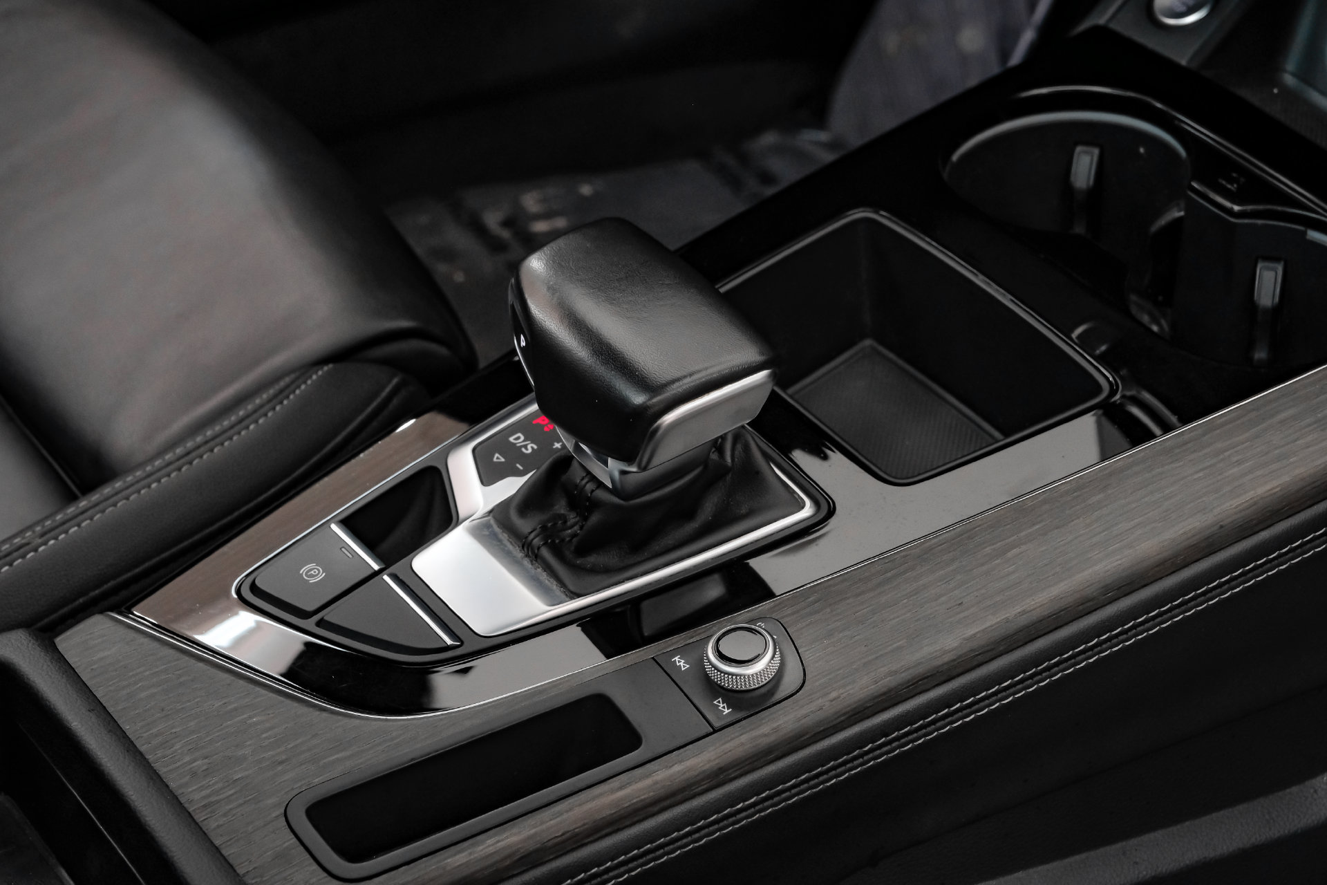 Used 2023 Audi A4 2.0T Premium Plus w/ Premium Plus Package AWD/4WD image 29
