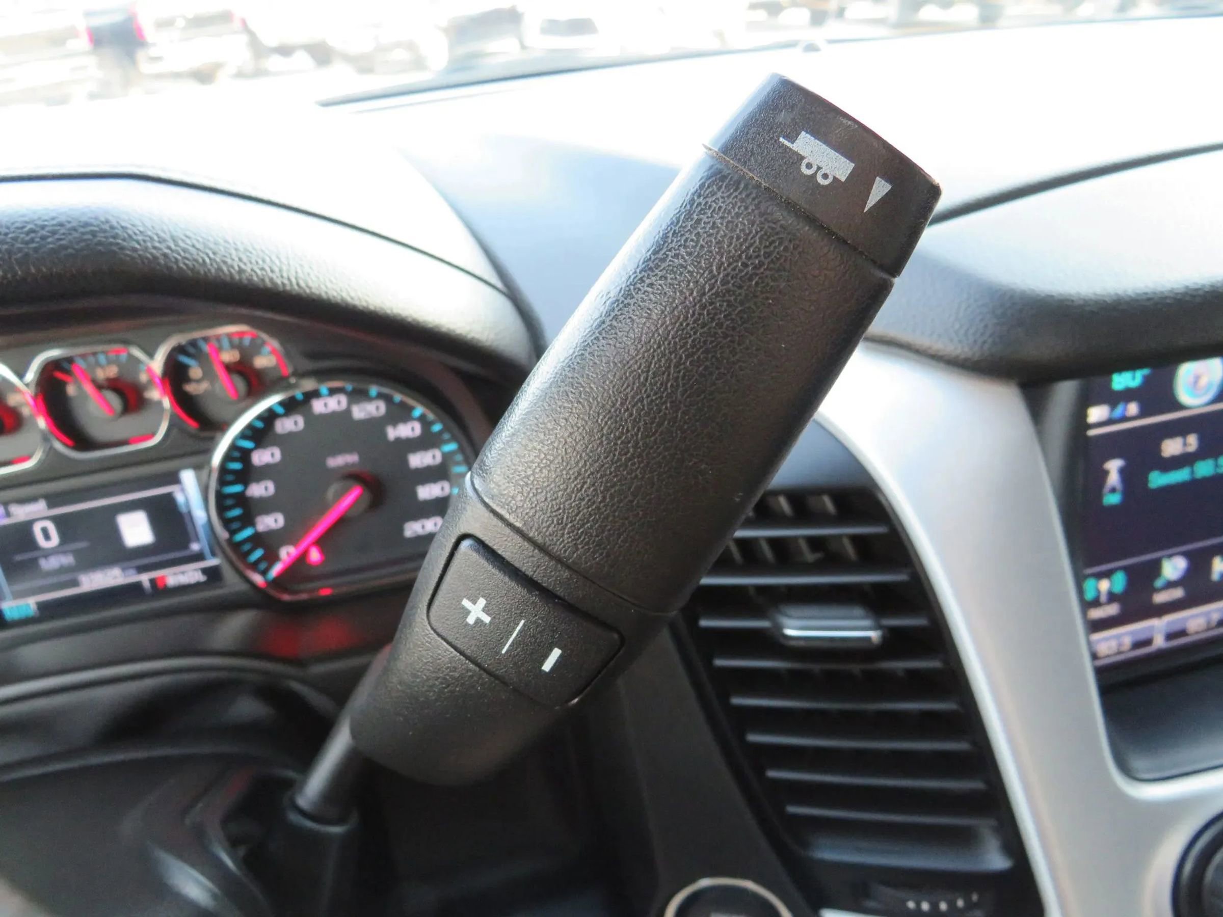 Used 2019 GMC Yukon XL SLT image 19