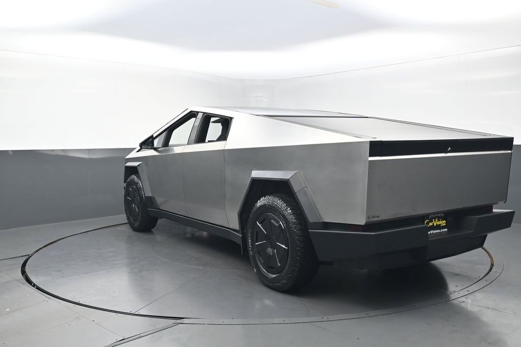 Used 2024 Tesla Cybertruck AWD Crew Cab image 10